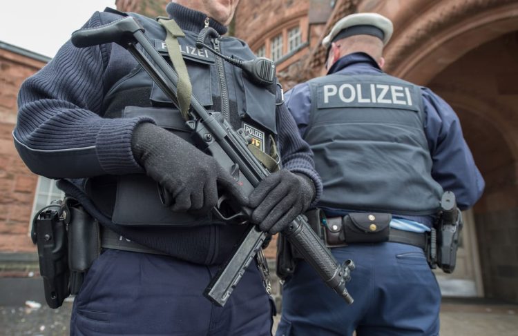 International Burglary Gang Busted in Cross-Border Police Operation